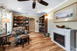 237 McLemore Dr, Alvin, TX 77511 - Photo 7