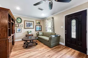 237 McLemore Dr, Alvin, TX 77511 - Photo 5