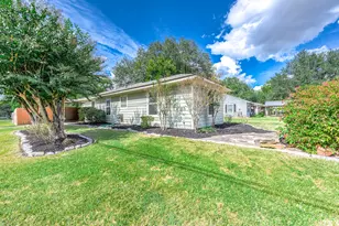 237 McLemore Dr, Alvin, TX 77511 - Photo 37