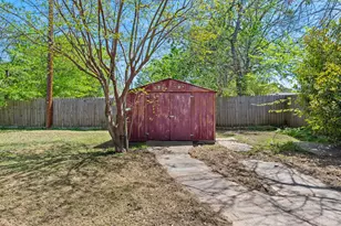 2325 Wilkes St, Bryan, TX 77803 - Photo 25