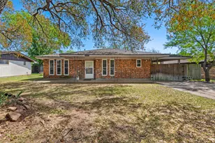 2325 Wilkes St, Bryan, TX 77803 - Photo 3