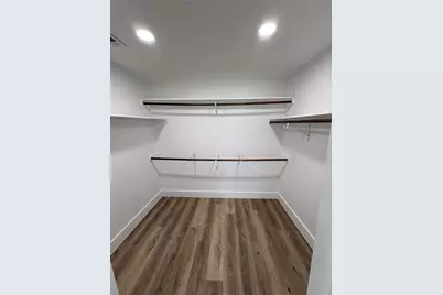 502 Independence Street, Liberty, TX 77575 - Photo 9