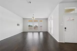 705 N Bayshore Dr, La Porte, TX 77571 - Photo 5