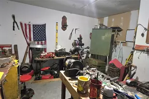 807 N Manse Ave, Giddings, TX 78942 - Photo 7