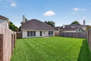16506 Bluff Springs Dr, Houston, TX 77095 - Photo 37