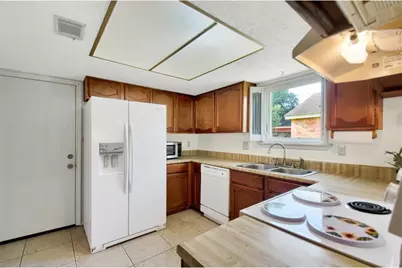 22118 Meadowhill Drive, Spring, TX 77389 - Photo 13