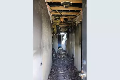 512 W Mimosa Street, Angleton, TX 77515 - Photo 5