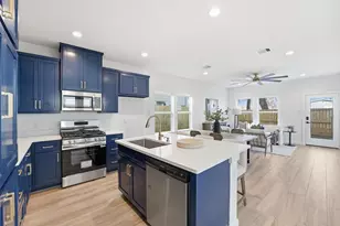 528 N 4th St, La Porte, TX 77571 - Photo 5