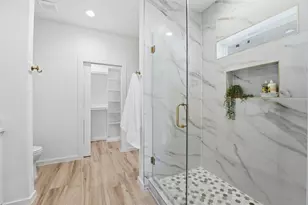 528 N 4th St, La Porte, TX 77571 - Photo 21