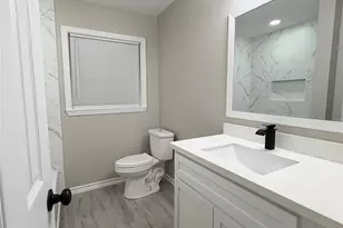 1505 15th Ave N, Texas City, TX 77590 - Photo 9