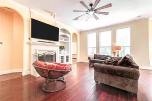 302 Dock Ct, Crosby, TX 77532 - Photo 7