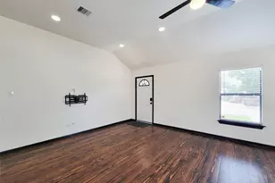 1904 Davis St, Houston, TX 77026 - Photo 3