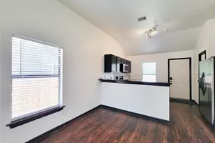 1904 Davis St, Houston, TX 77026 - Photo 9