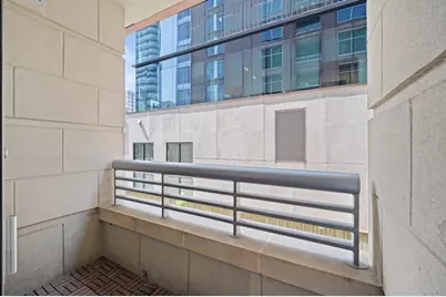 1901 Post Oak Boulevard #204, Houston, TX 77056 - Photo 19
