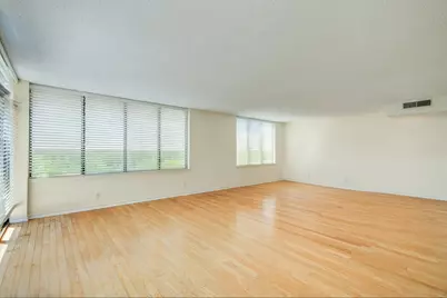 14655 Champion Forest Drive #1104, Houston, TX 77069 - Photo 9