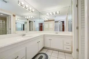 14655 Champion Forest Dr, Houston, TX 77069 - Photo 17