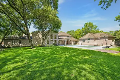109 Sunset Drive, Friendswood, TX 77546 - Photo 33