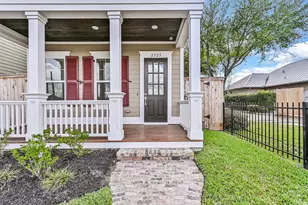 2523 S Houston Ave, Pearland, TX 77581 - Photo 3