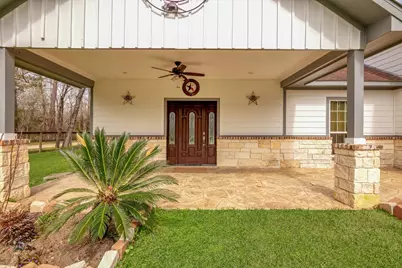 821 Martin Luther King Drive, Ames, TX 77575 - Photo 5