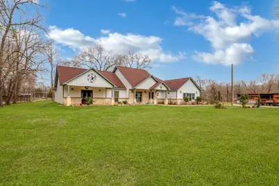 821 Martin Luther King Drive, Ames, TX 77575 - Photo 3