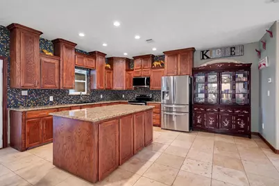 821 Martin Luther King Drive, Ames, TX 77575 - Photo 9