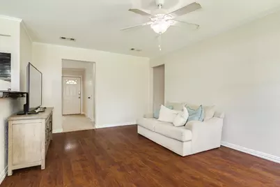 310 Dogwood Street, Lake Jackson, TX 77566 - Photo 7
