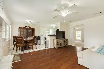310 Dogwood Street, Lake Jackson, TX 77566 - Photo 9