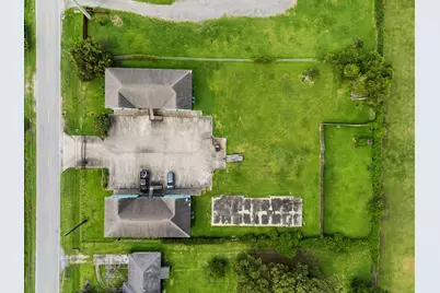 2013 Ellis School Road, Baytown, TX 77521 - Photo 31