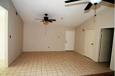 7511 Harpers Glen Lane, Houston, TX 77072 - Photo 5