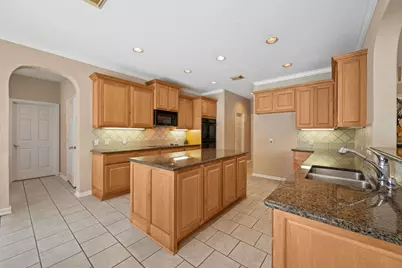 2903 Lacewood Court, Pearland, TX 77584 - Photo 13