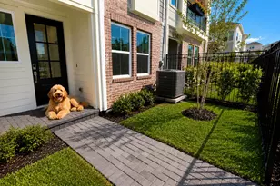 6336 Paddington Bnd Dr, Houston, TX 77008 - Photo 1