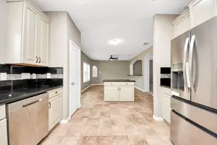 22102 Westerpine Ln, Katy, TX 77449 - Photo 7