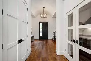 4704 Willow St, Bellaire, TX 77401 - Photo 5