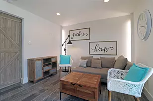 2310 McDuffie St, Houston, TX 77019 - Photo 21