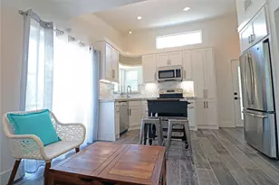 2310 McDuffie St, Houston, TX 77019 - Photo 5