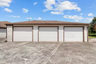 2915 Cemetery Rd, Santa Fe, TX 77517 - Photo 17