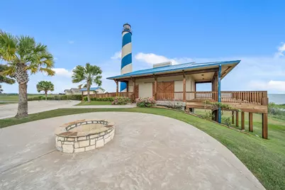 3129 Camp Hulen Drive, Palacios, TX 77465 - Photo 9