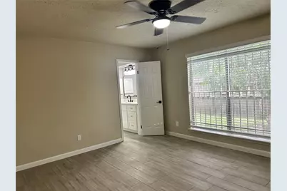 8708 Haverstock Drive, Houston, TX 77031 - Photo 9