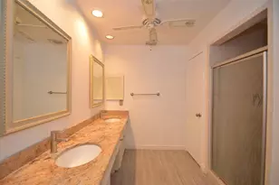 2822 River Birch Dr, Sugar Land, TX 77479 - Photo 9