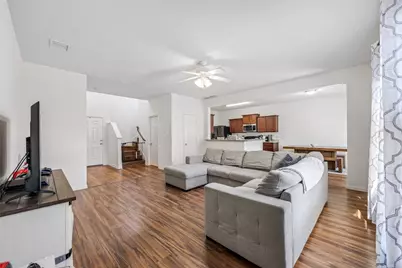 319 Falling Pine Drive, Conroe, TX 77304 - Photo 7