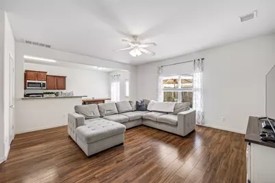 319 Falling Pine Drive, Conroe, TX 77304 - Photo 9