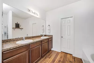 319 Falling Pine Drive, Conroe, TX 77304 - Photo 17