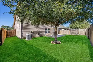 319 Falling Pine Dr, Conroe, TX 77304 - Photo 27