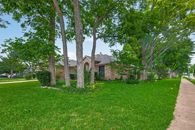 16831 Dunbar Grove Court, Sugar Land, TX 77498 - Photo 3