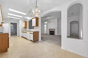 16831 Dunbar Grove Ct, Sugar Land, TX 77498 - Photo 19