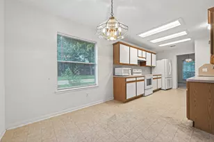 16831 Dunbar Grove Ct, Sugar Land, TX 77498 - Photo 19