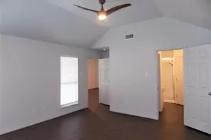 7965 Pecan Dr, Beaumont, TX 77713 - Photo 11