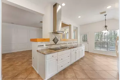 55 N Crossed Birch Place, The Woodlands, TX 77381 - Photo 9