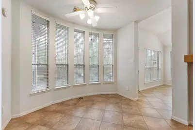 55 N Crossed Birch Place, The Woodlands, TX 77381 - Photo 5