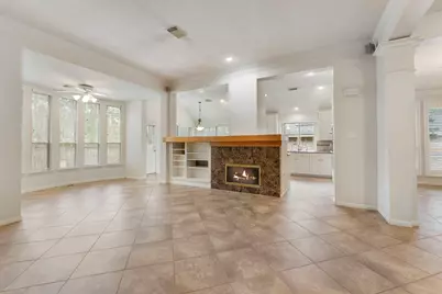 55 N Crossed Birch Place, The Woodlands, TX 77381 - Photo 3